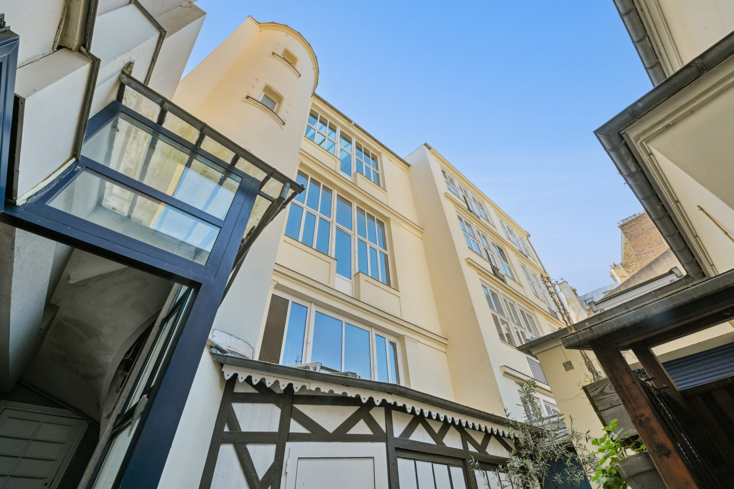 Abenex accélère le déploiement de sa stratégie immobilière value-add avec l’acquisition d’un ensemble résidentiel à Paris 14e
